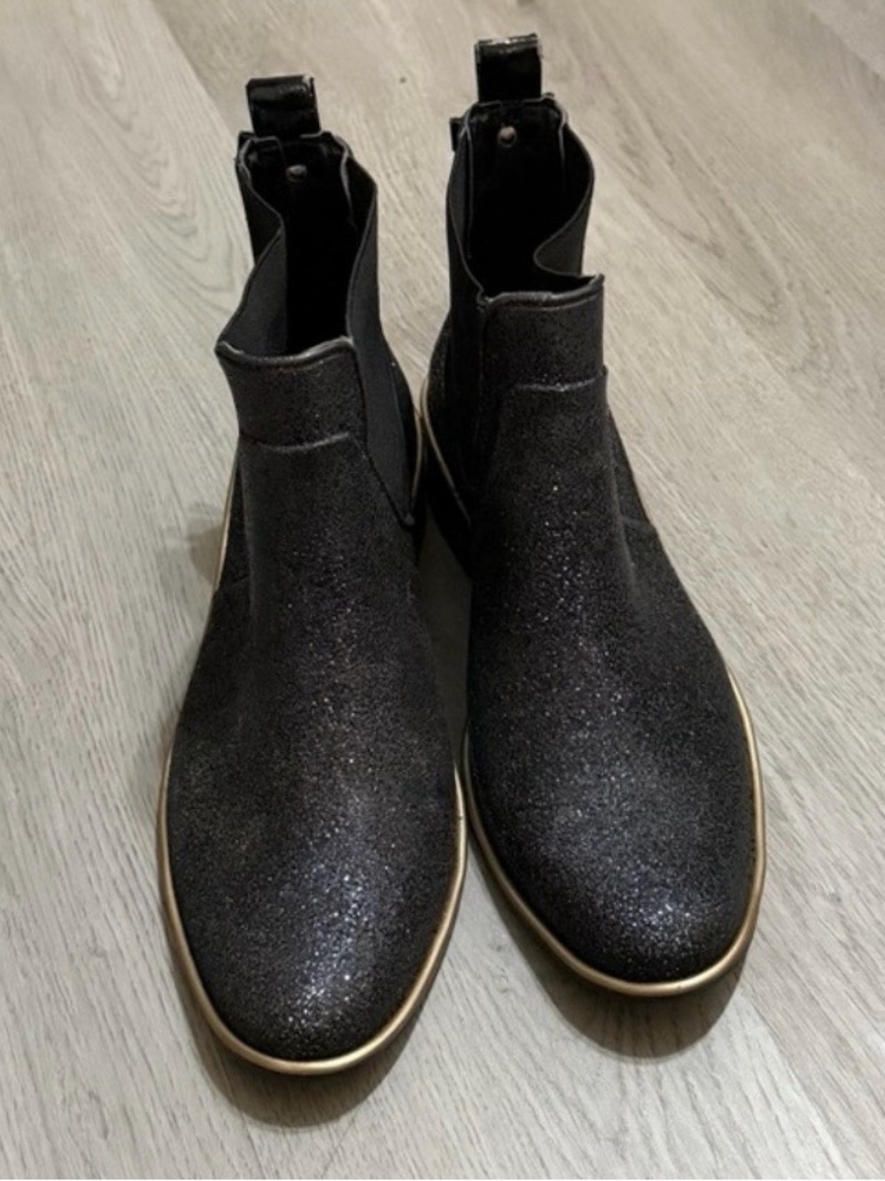 Kate Spade Size 8 Sedgewick glitter Black Booties